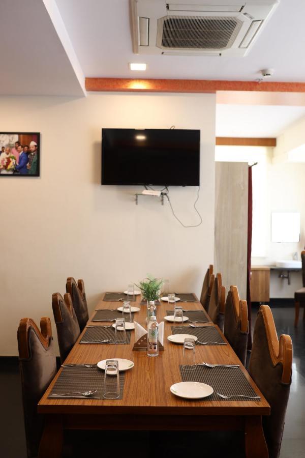 Npg Hotel Bangalore Just 10 Mins Drive From The Kempegowda International Airport Kültér fotó