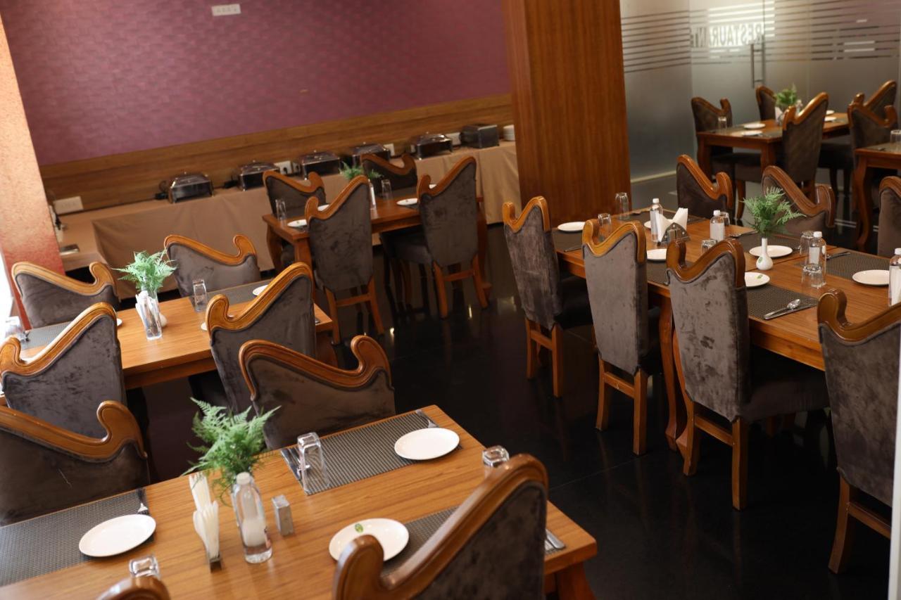 Npg Hotel Bangalore Just 10 Mins Drive From The Kempegowda International Airport Kültér fotó
